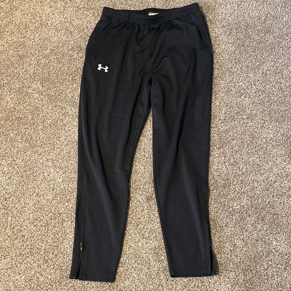 Large black Under Armour jogger sweatpants. - Picture 1 of 4
